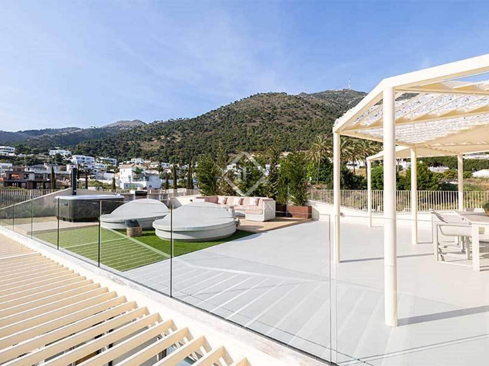 3 bedroom Apartment for sale in Mijas with pool garage - € 1,530,000 (Ref: 7739866)