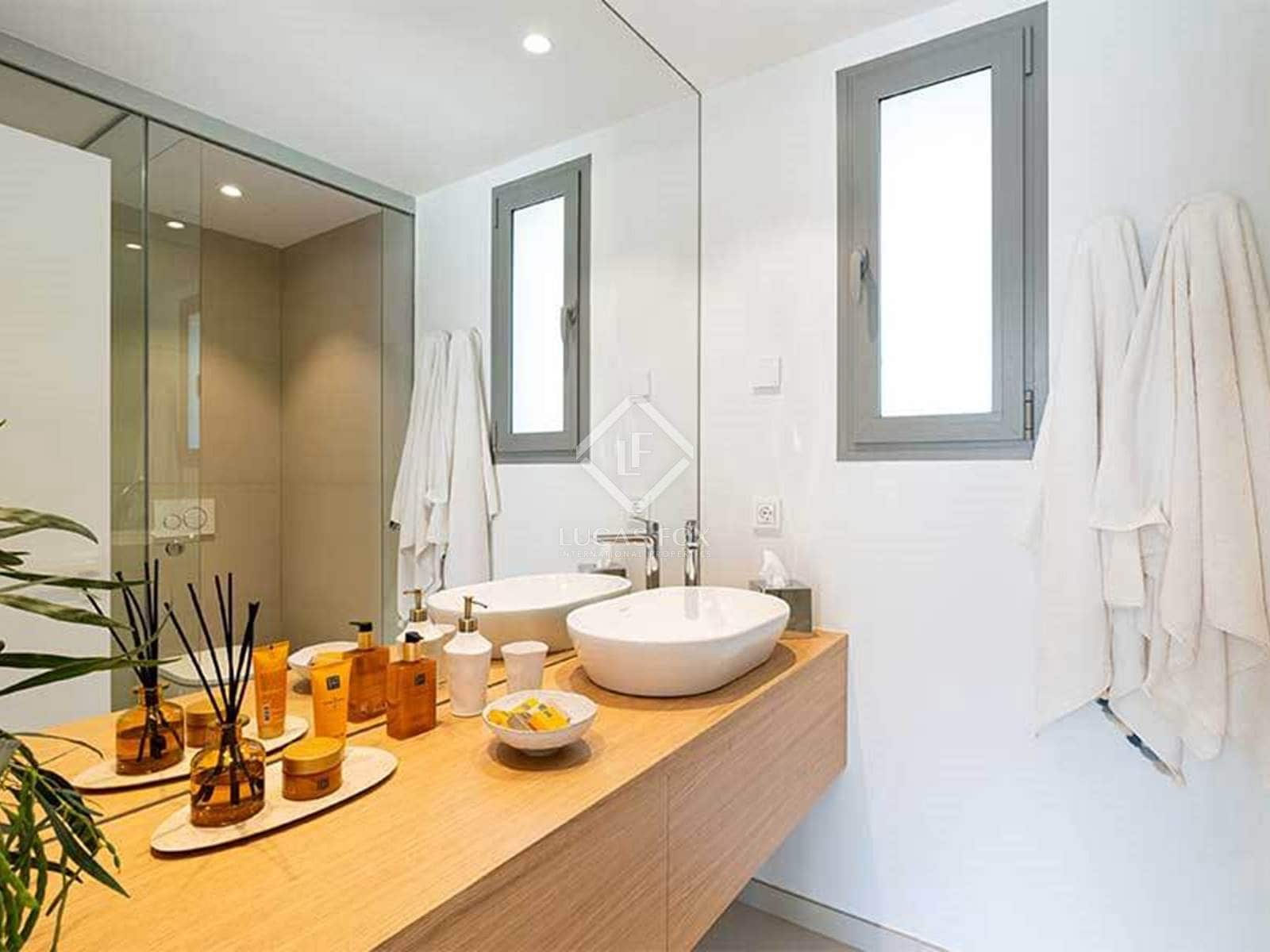 3 bedroom Apartment for sale in Mijas with pool garage - € 1,530,000 (Ref: 7739866)