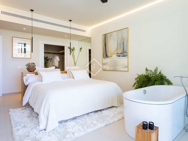 Apartamento de 3 habitaciones en Mijas en venta con piscina garaje - 1.395.000 € (Ref: 7739867)