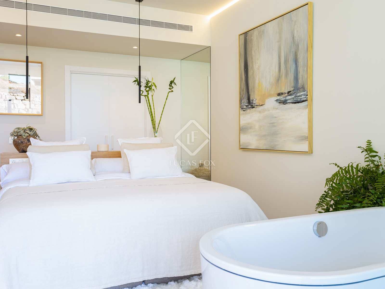 3 bedroom Apartment for sale in Mijas with pool garage - € 1,250,000 (Ref: 7739868)