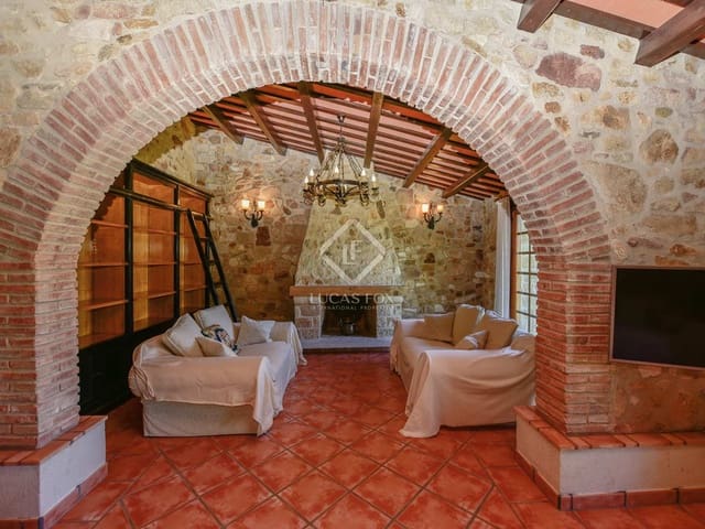 6 slaapkamer Villa te koop in Castell-Platja d'Aro met zwembad garage - € 2.250.000 (Ref: 7739876)