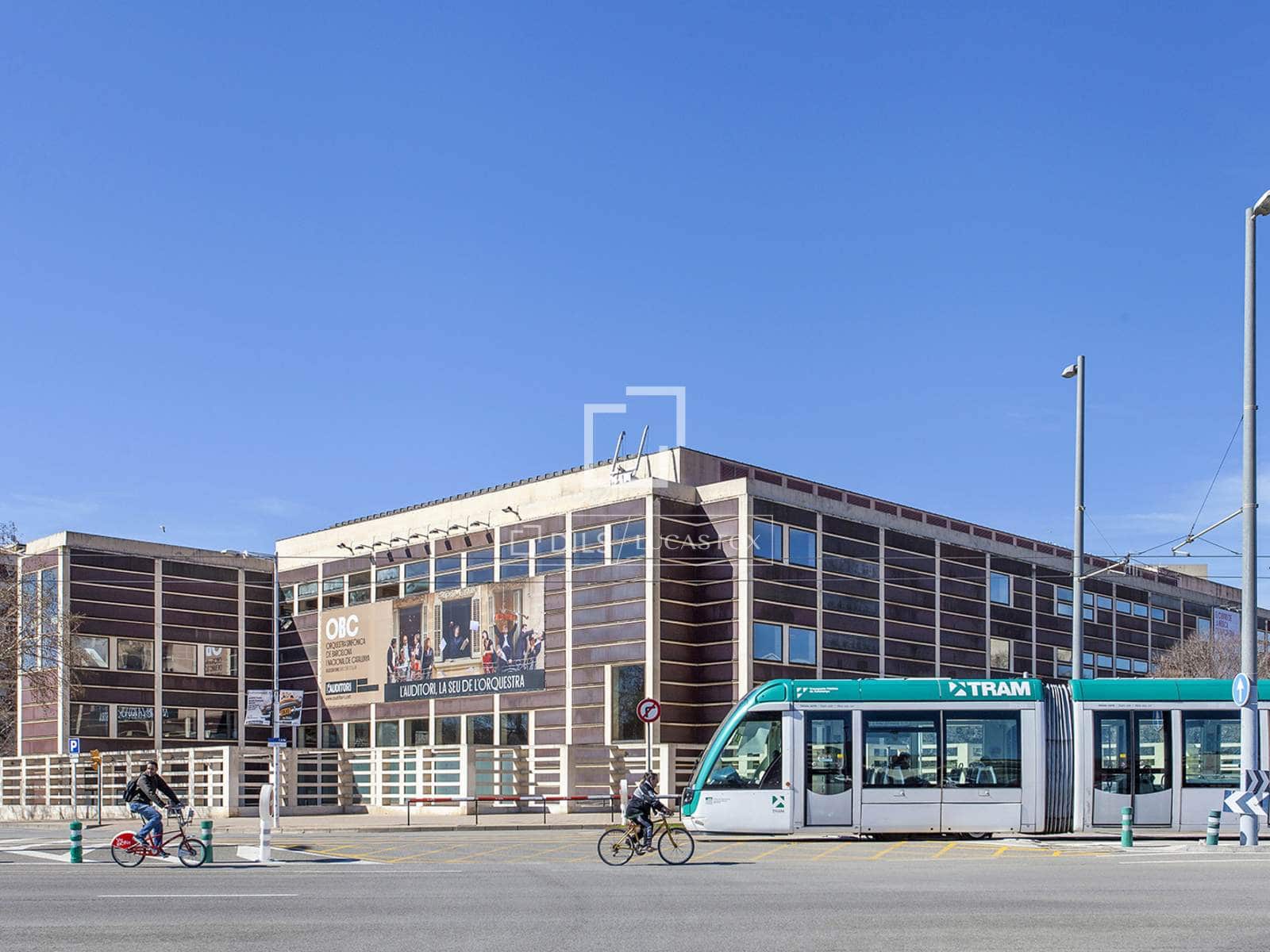 3 soveværelse Lejlighed til leje i Barcelona by - € 9.000 (Ref: 7744963)