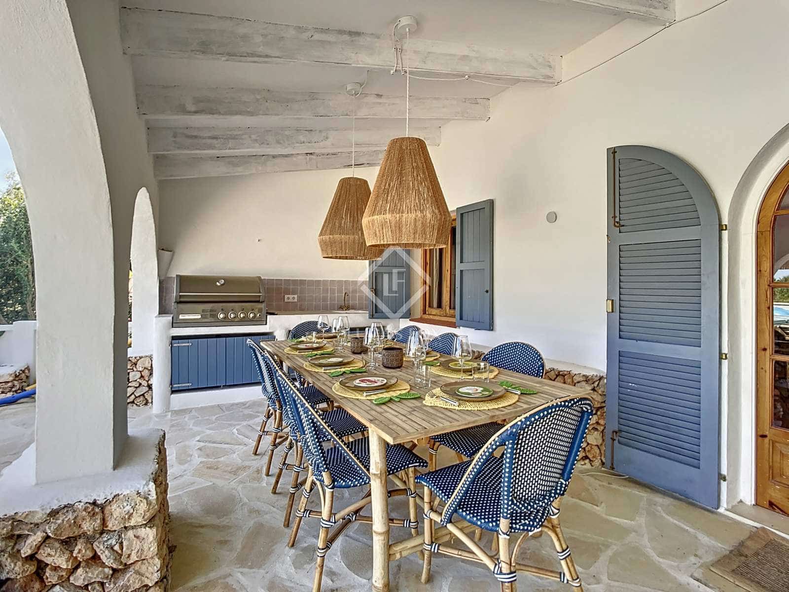 4 soveværelse Villa til leje i Mahon / Mao med swimmingpool - € 18.000 (Ref: 7744969)