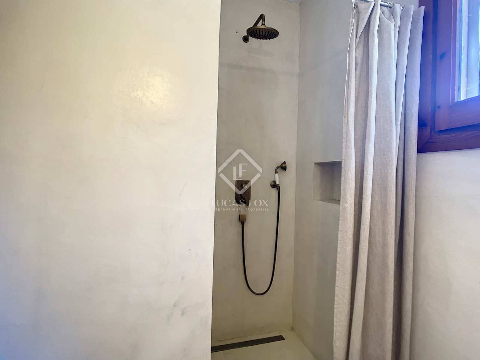 4 soveværelse Villa til leje i Mahon / Mao med swimmingpool - € 18.000 (Ref: 7744969)