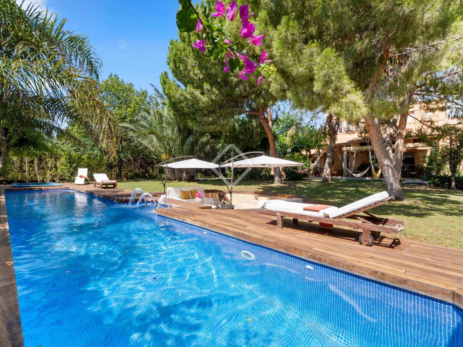 6 bedroom Villa for sale in Alicante / Alacant city with pool garage - € 1,300,000 (Ref: 7748655)