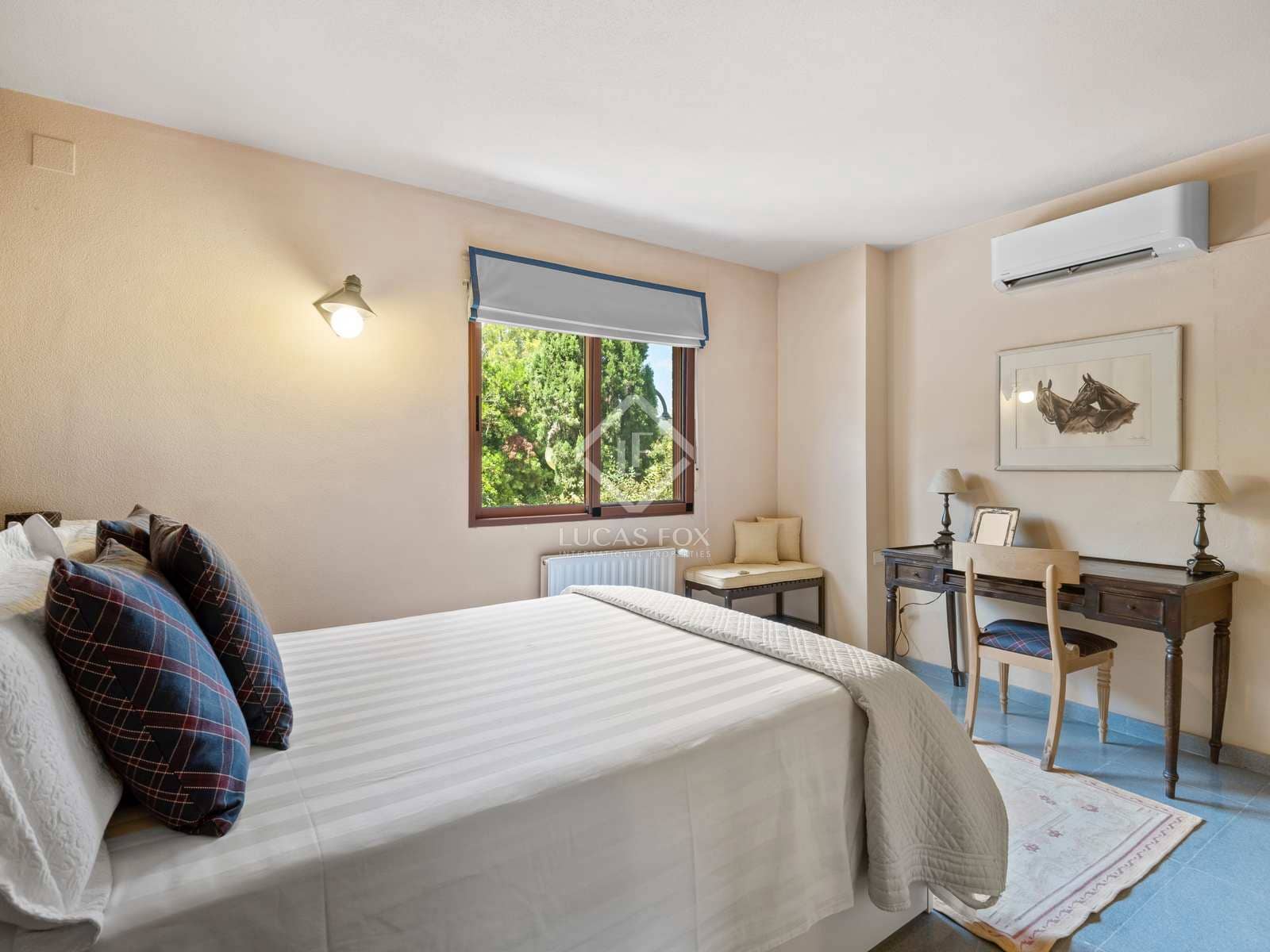 6 bedroom Villa for sale in Alicante / Alacant city with pool garage - € 1,300,000 (Ref: 7748655)