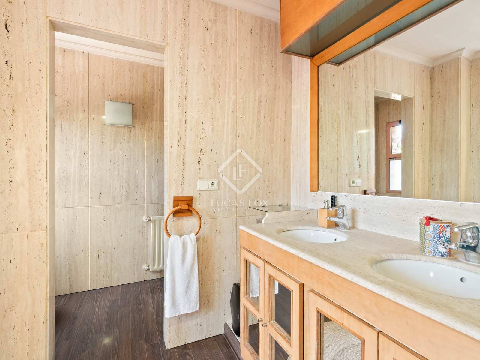 6 bedroom Villa for sale in Alicante / Alacant city with pool garage - € 1,300,000 (Ref: 7748655)