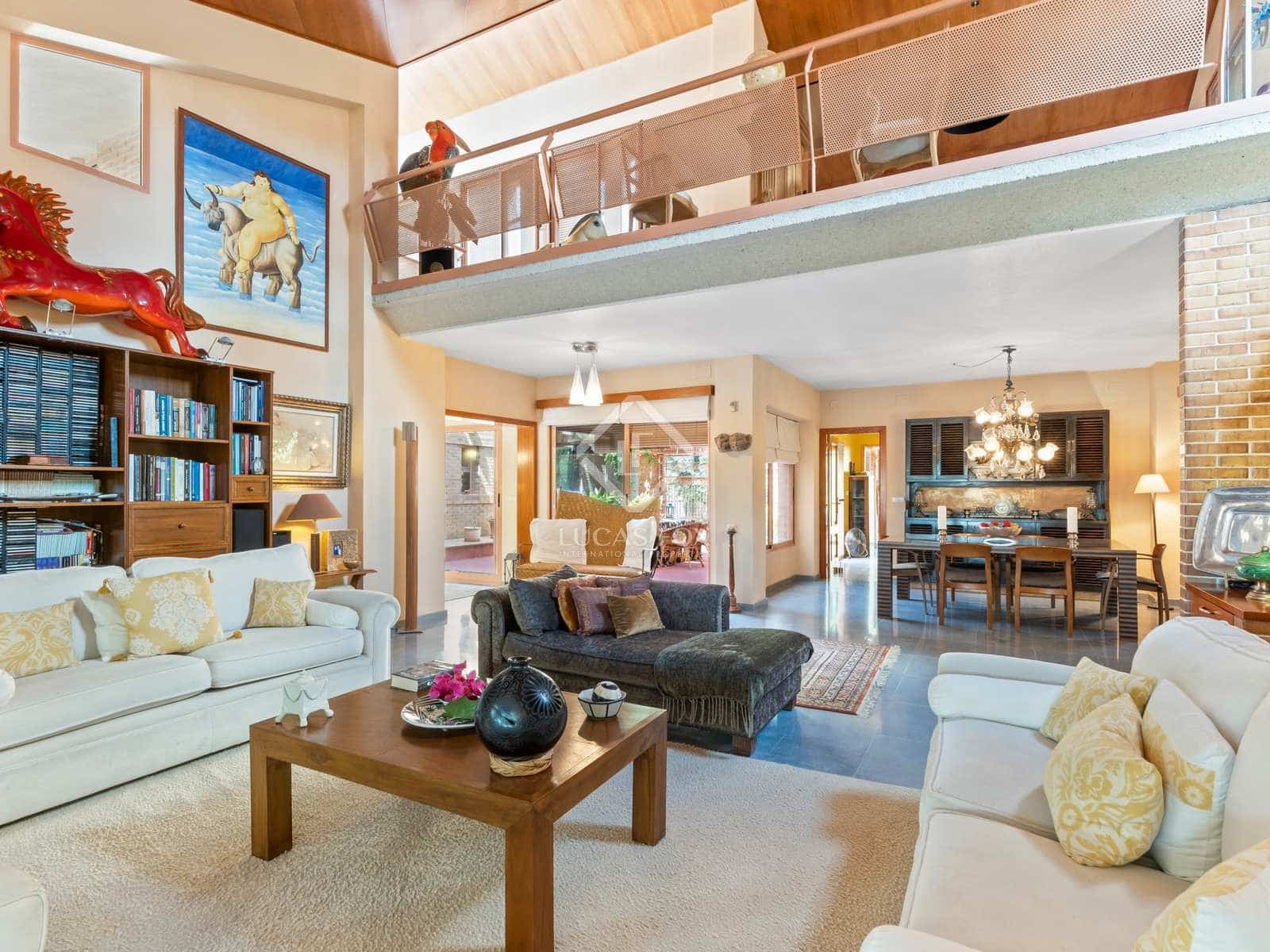 6 bedroom Villa for sale in Alicante / Alacant city with pool garage - € 1,300,000 (Ref: 7748655)