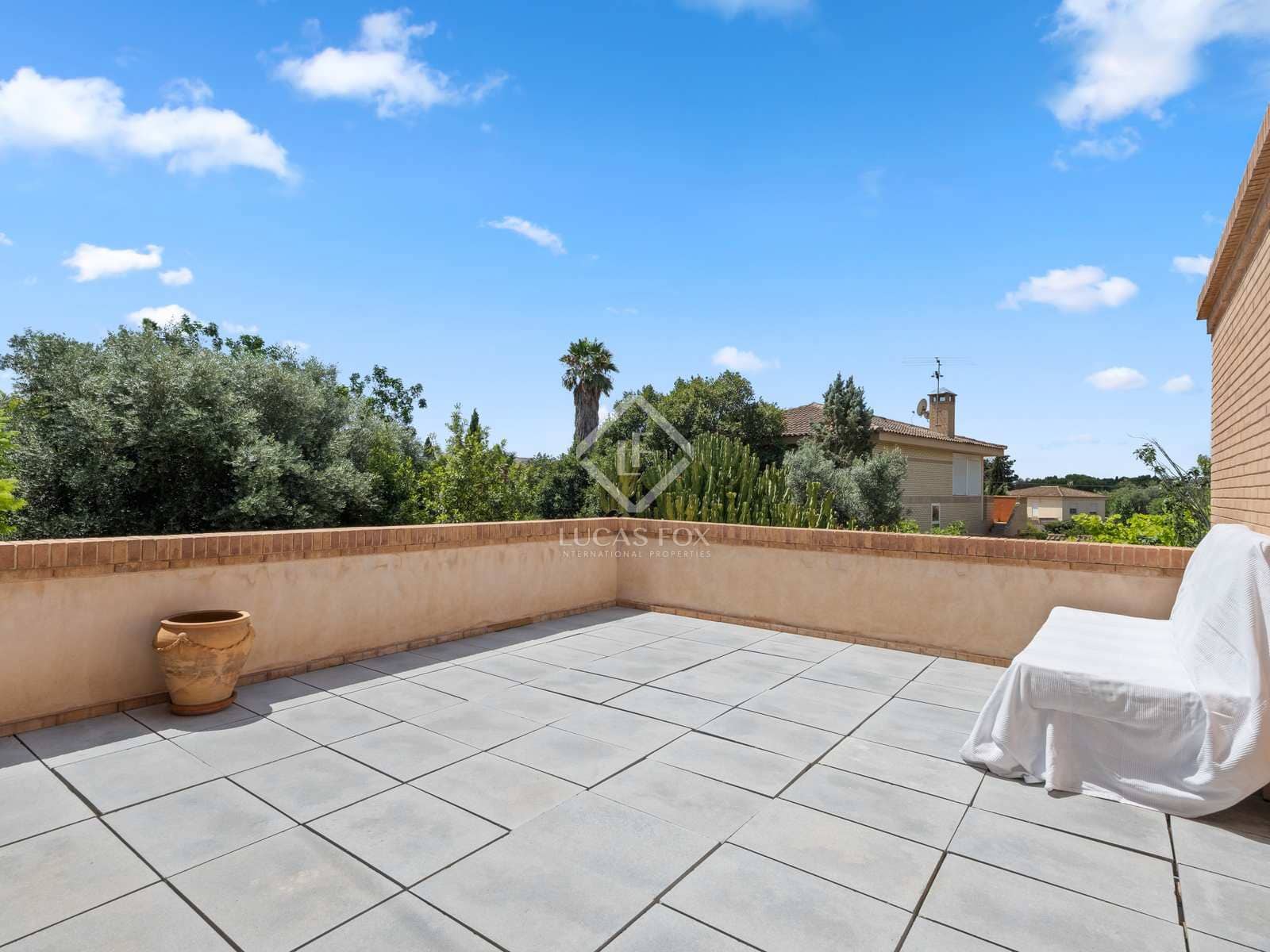 6 bedroom Villa for sale in Alicante / Alacant city with pool garage - € 1,300,000 (Ref: 7748655)