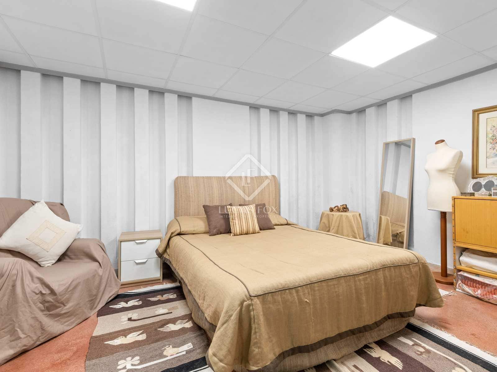 6 bedroom Villa for sale in Alicante / Alacant city with pool garage - € 1,300,000 (Ref: 7748655)