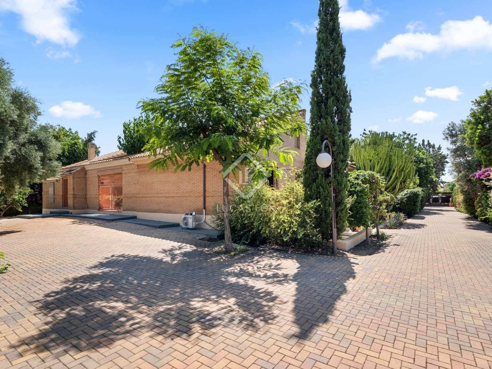 6 bedroom Villa for sale in Alicante / Alacant city with pool garage - € 1,300,000 (Ref: 7748655)