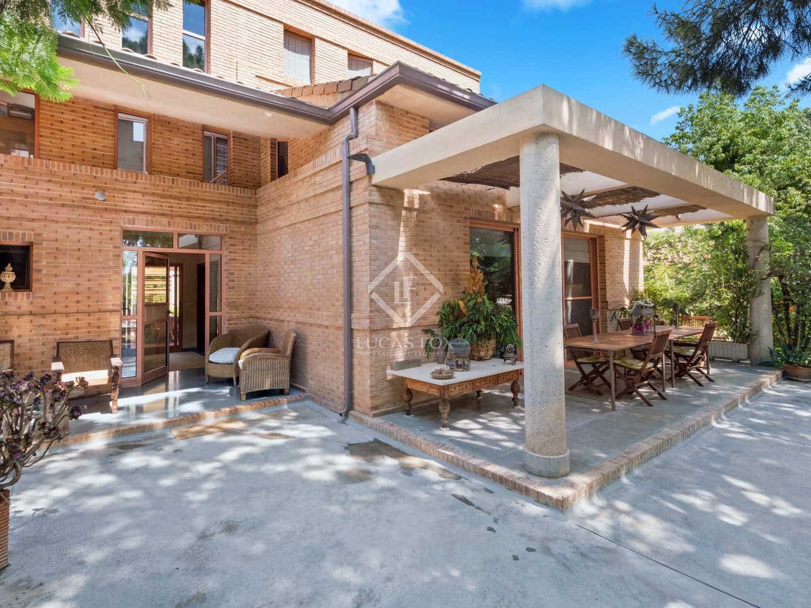 6 bedroom Villa for sale in Alicante / Alacant city with pool garage - € 1,300,000 (Ref: 7748655)