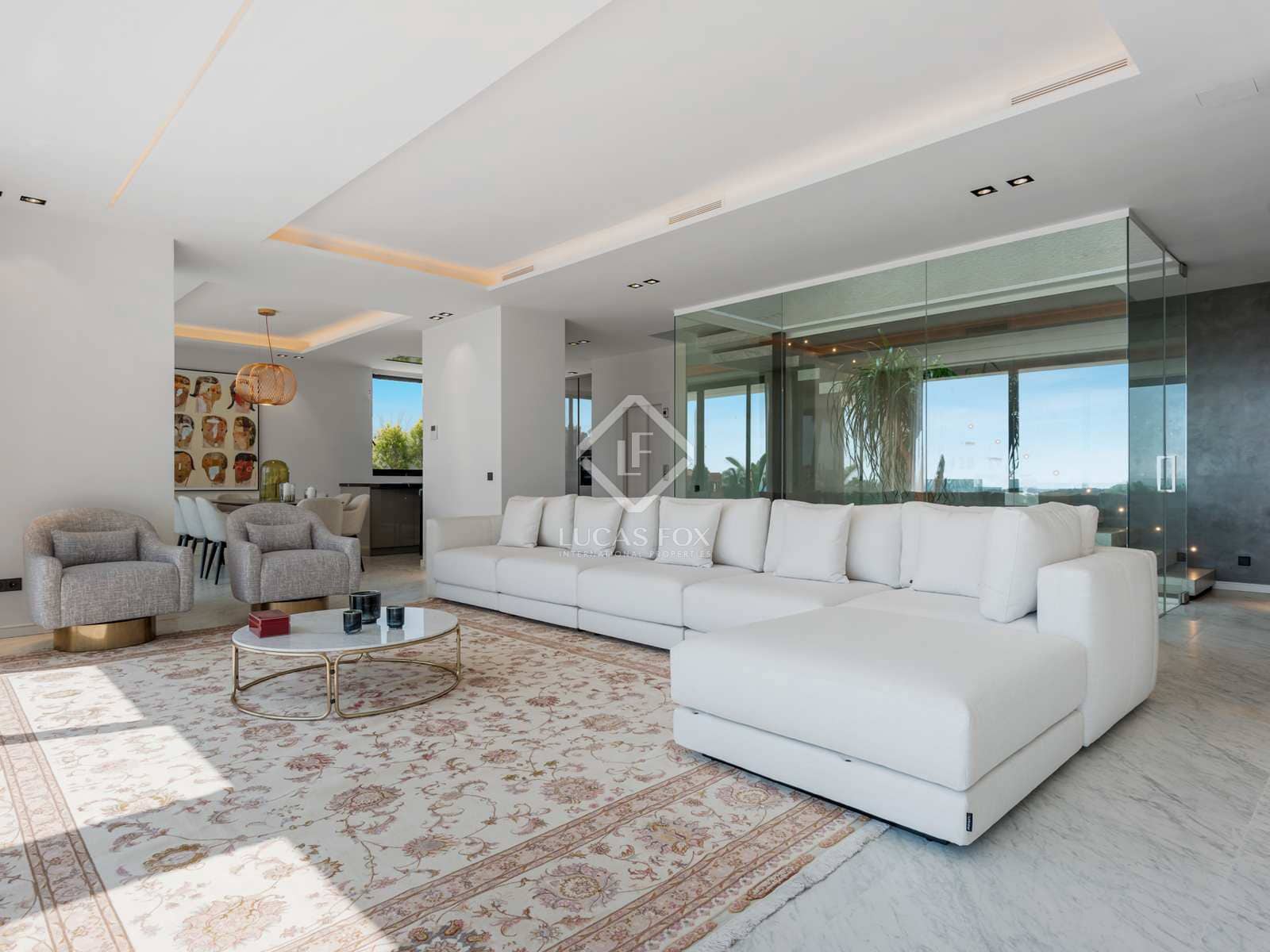 5 bedroom Villa for sale in Benahavis with pool garage - € 4,300,000 (Ref: 7748661)