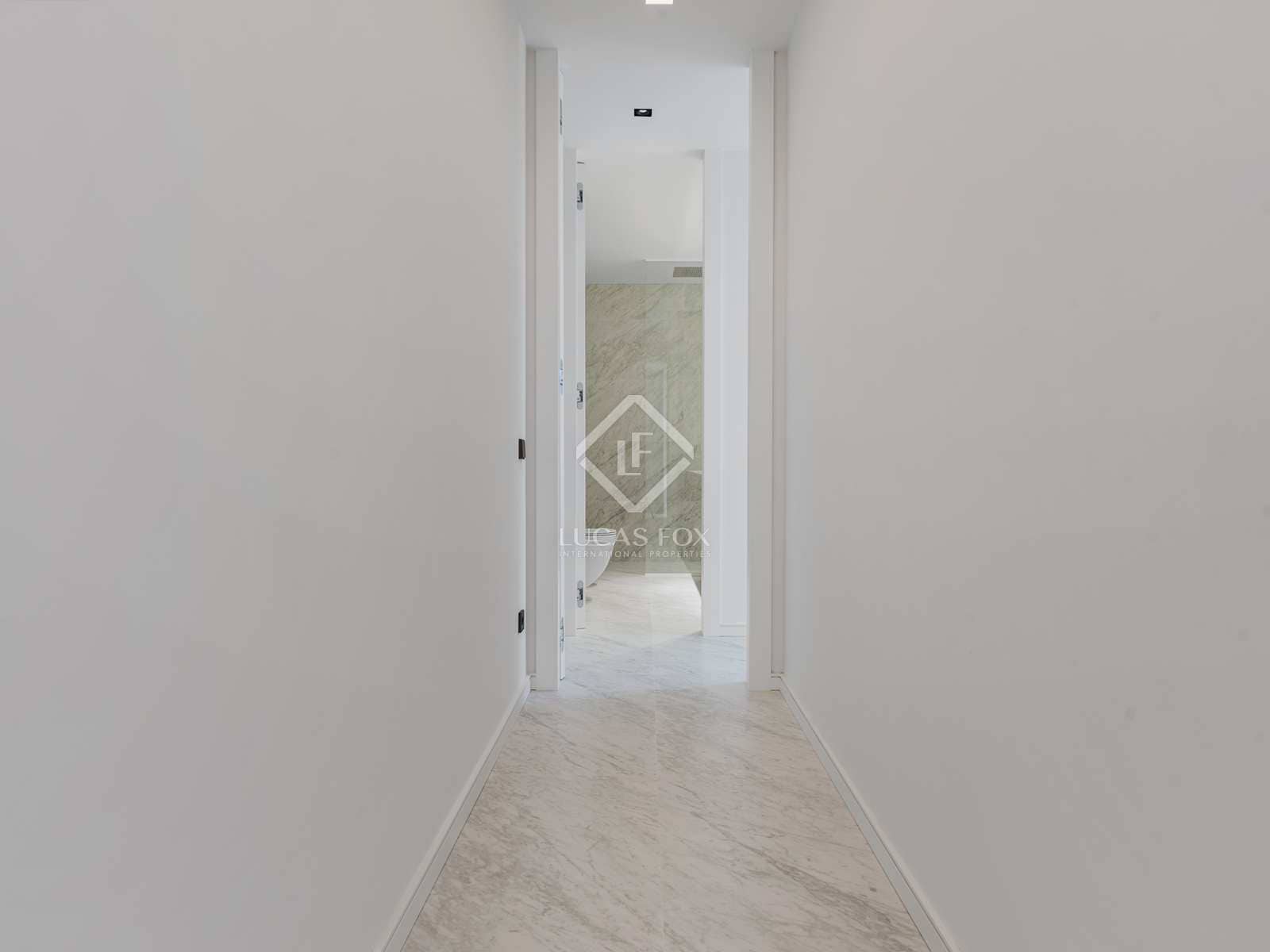 5 bedroom Villa for sale in Benahavis with pool garage - € 4,300,000 (Ref: 7748661)