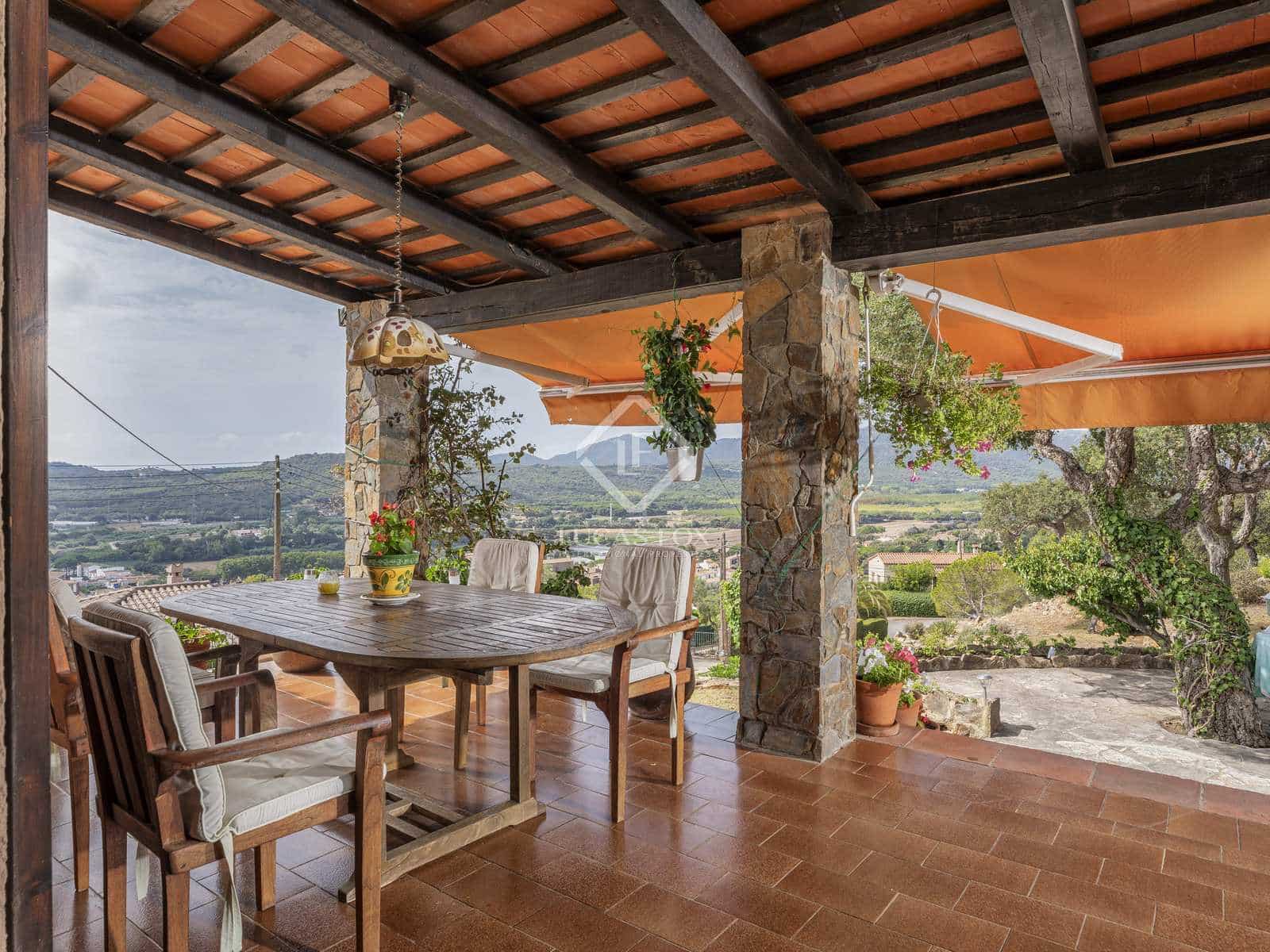 3 sypialnia Willa na sprzedaż w Castell-Platja d'Aro z garażem - 750 000 € (Ref: 7748669)