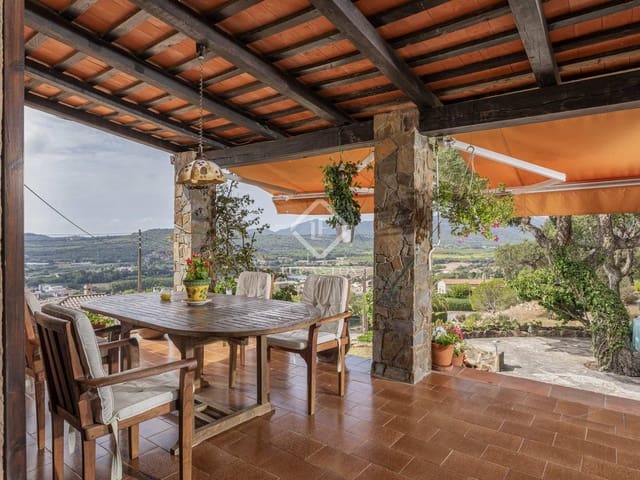 3 soveværelse Villa til salg i Castell-Platja d'Aro med garage - € 750.000 (Ref: 7748669)