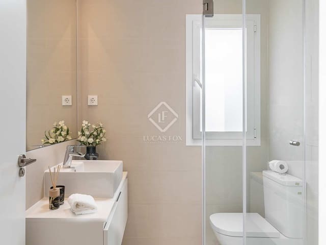 2 soverom Penthouse til salgs i El Paraiso, Estepona - € 438 000 (Ref: 7751758)