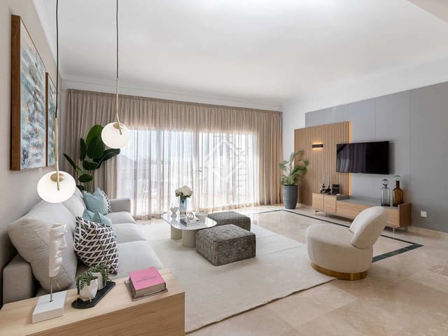 2 soverom Penthouse til salgs i El Paraiso, Estepona - € 438 000 (Ref: 7751758)