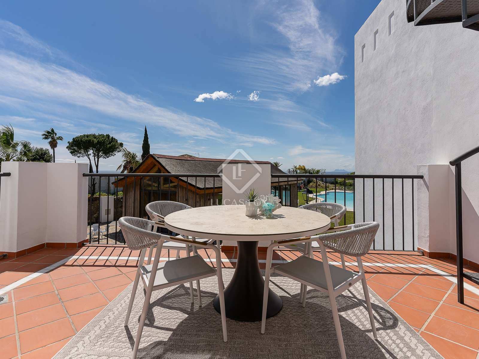 2 quarto Penthouse para venda em El Paraiso - 438 000 € (Ref: 7751758)