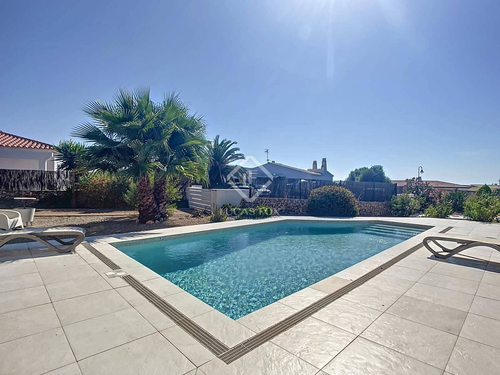 4 soveværelse Villa til salg i San Luis / Sant Lluis med swimmingpool garage - € 1.200.000 (Ref: 7754057)