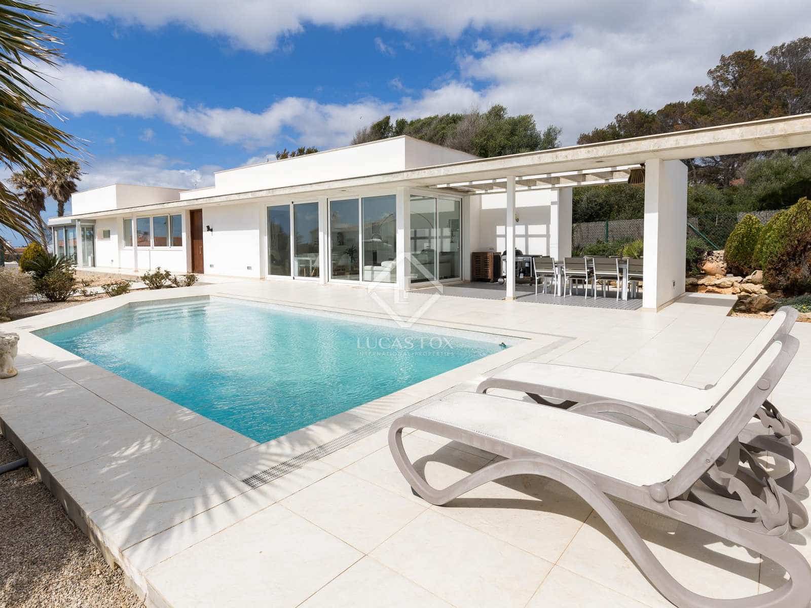 4 soveværelse Villa til salg i San Luis / Sant Lluis med swimmingpool garage - € 1.200.000 (Ref: 7754057)