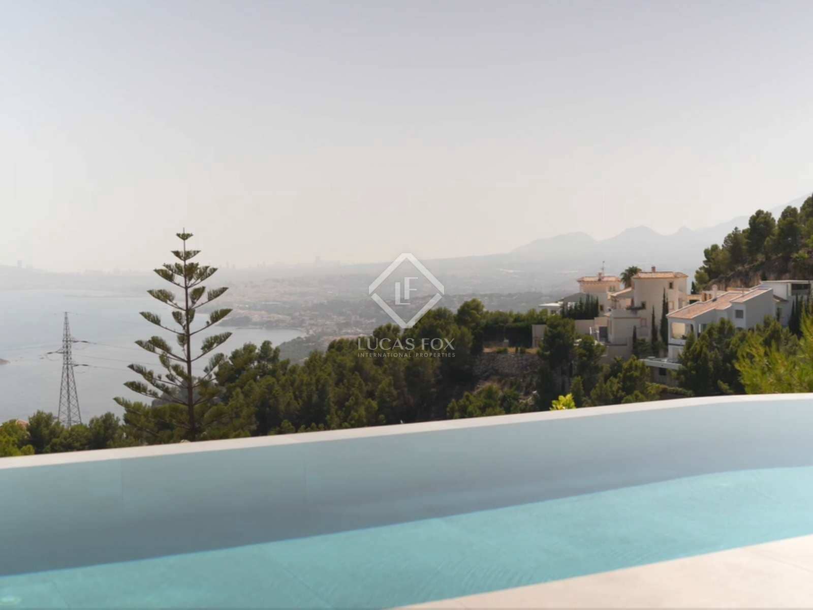 3 bedroom Villa for sale in Altea with pool garage - € 3,900,000 (Ref: 7769513)
