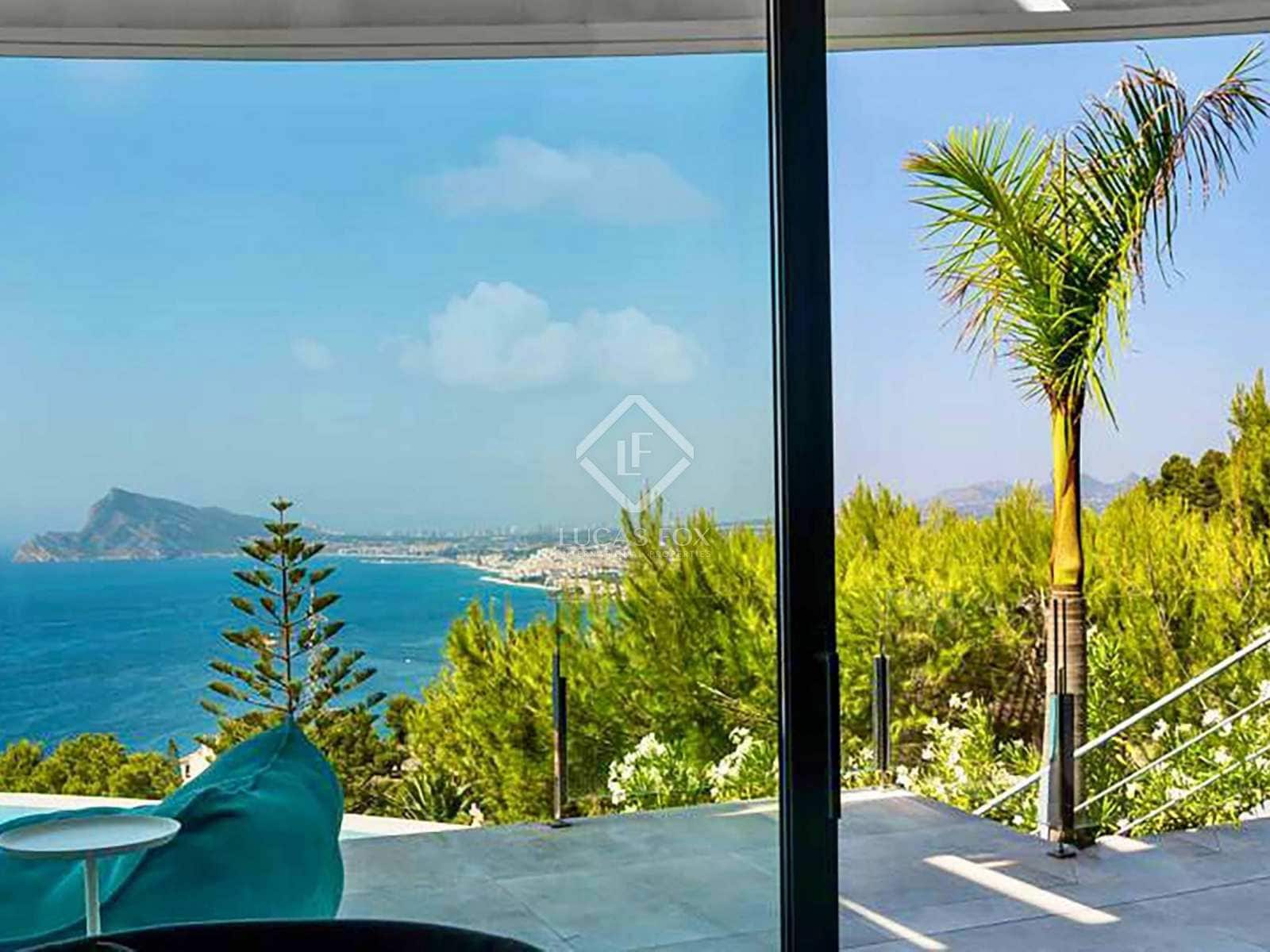 3 bedroom Villa for sale in Altea with pool garage - € 3,900,000 (Ref: 7769513)