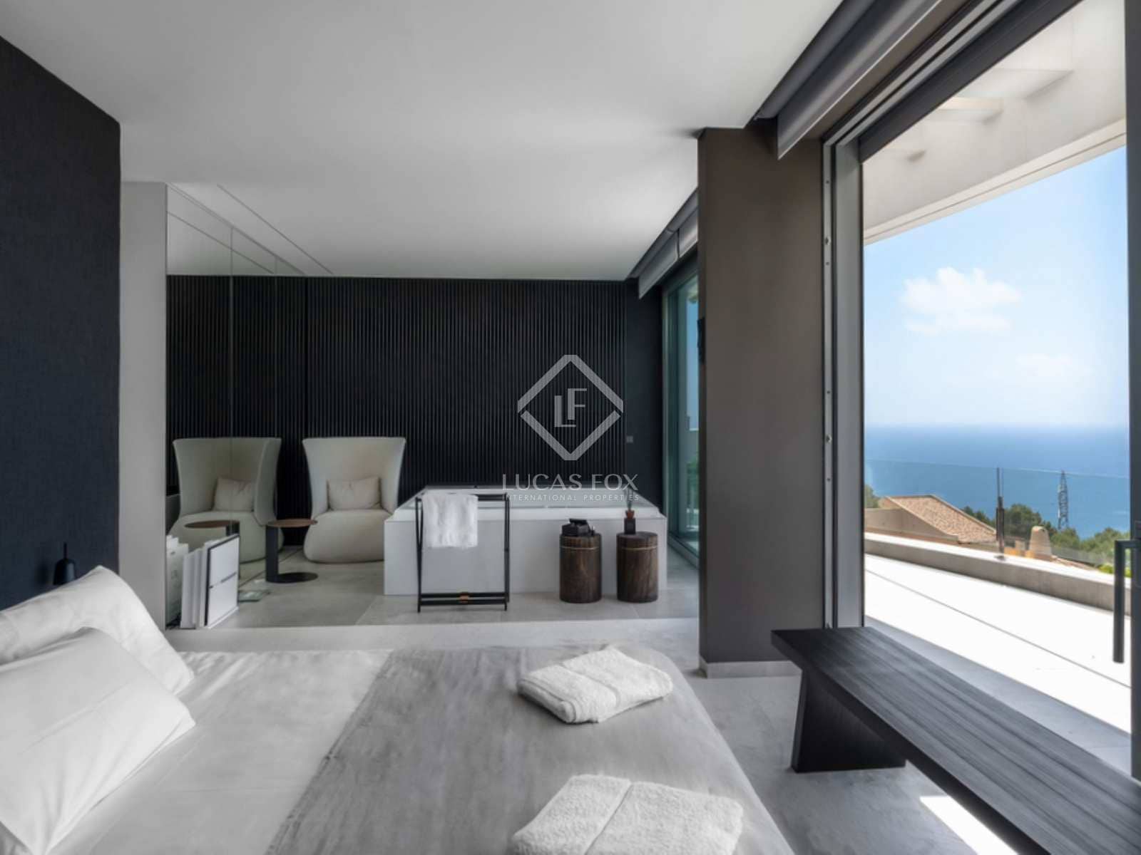 3 bedroom Villa for sale in Altea with pool garage - € 3,900,000 (Ref: 7769513)