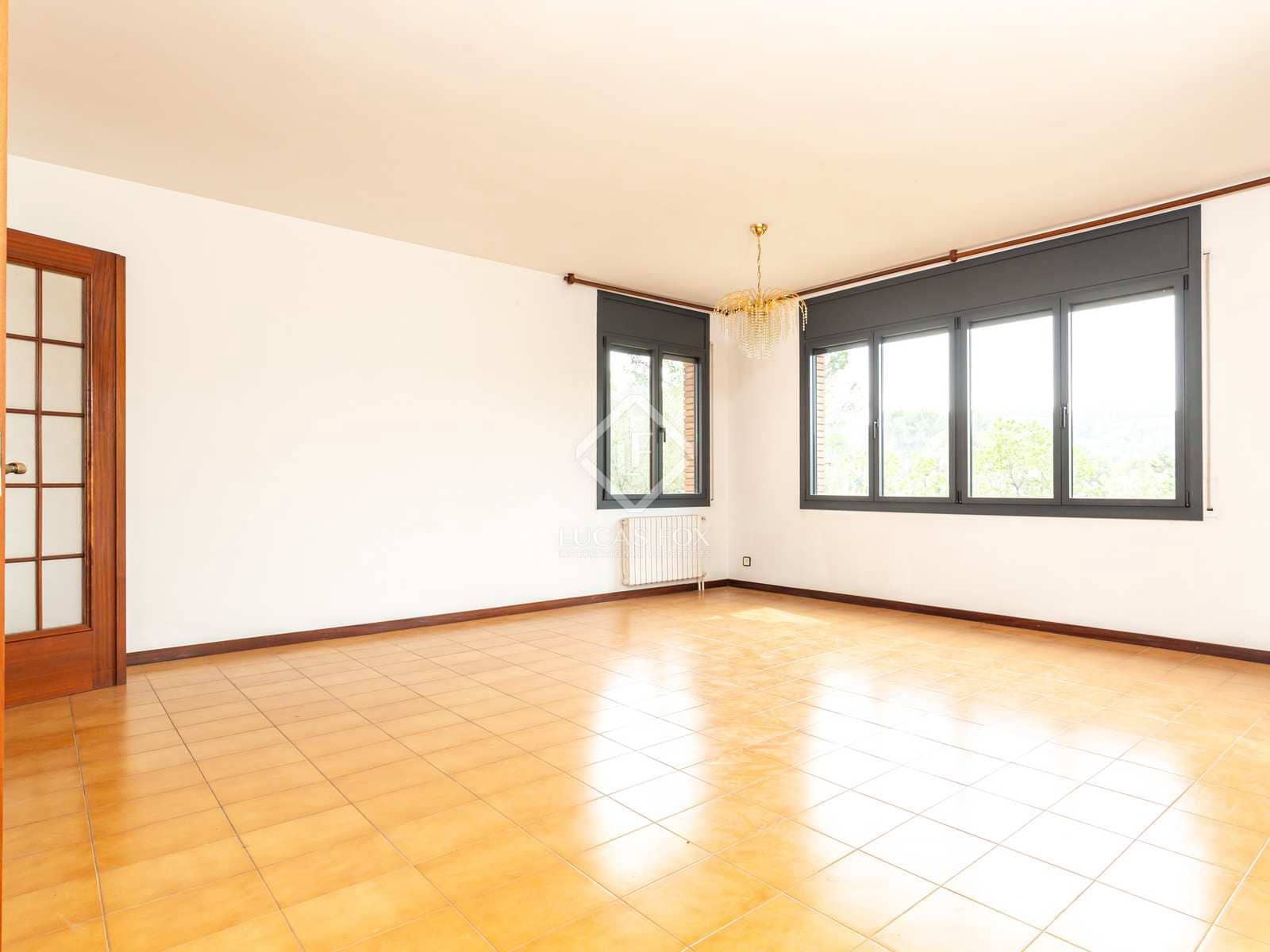 6 soverom Villa til salgs i Sant Cugat del Valles med garasje - € 1 200 000 (Ref: 7784288)