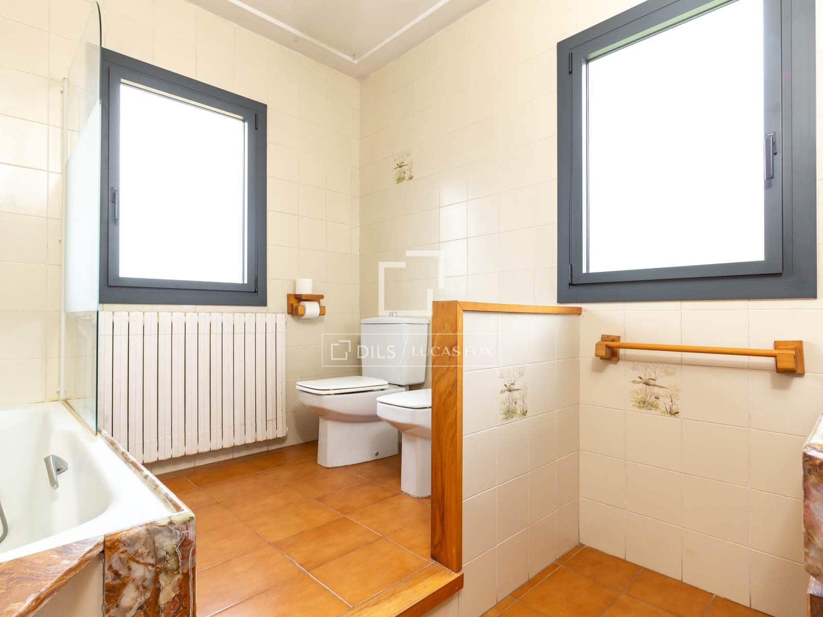 6 soverom Villa til salgs i Sant Cugat del Valles med garasje - € 1 200 000 (Ref: 7784288)