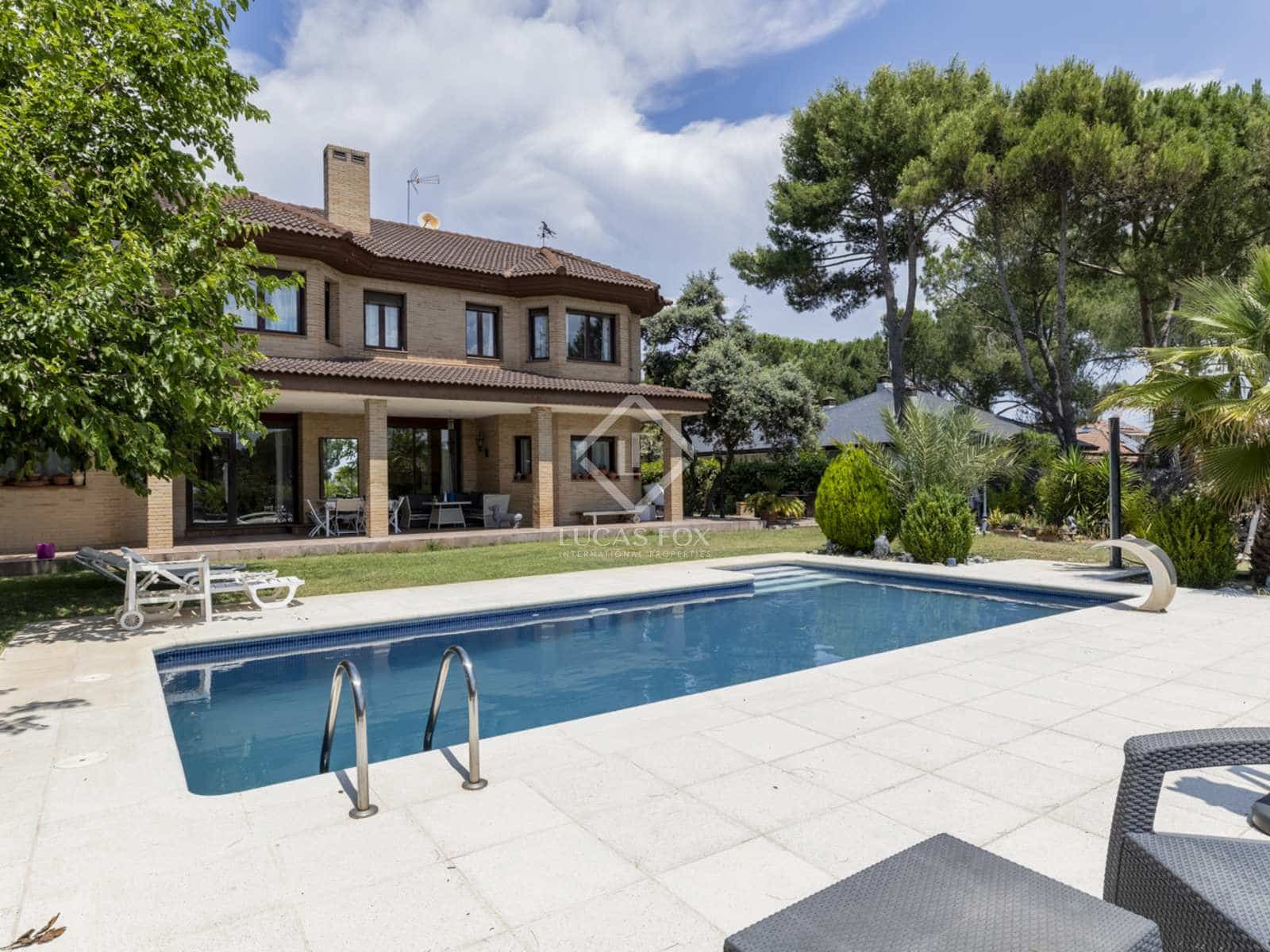 6 Zimmer Villa zu verkaufen in Boadilla del Monte mit Pool Garage - 2.000.000 € (Ref: 7786533)