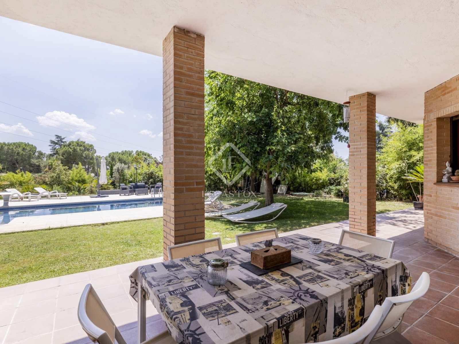 6 Zimmer Villa zu verkaufen in Boadilla del Monte mit Pool Garage - 2.000.000 € (Ref: 7786533)