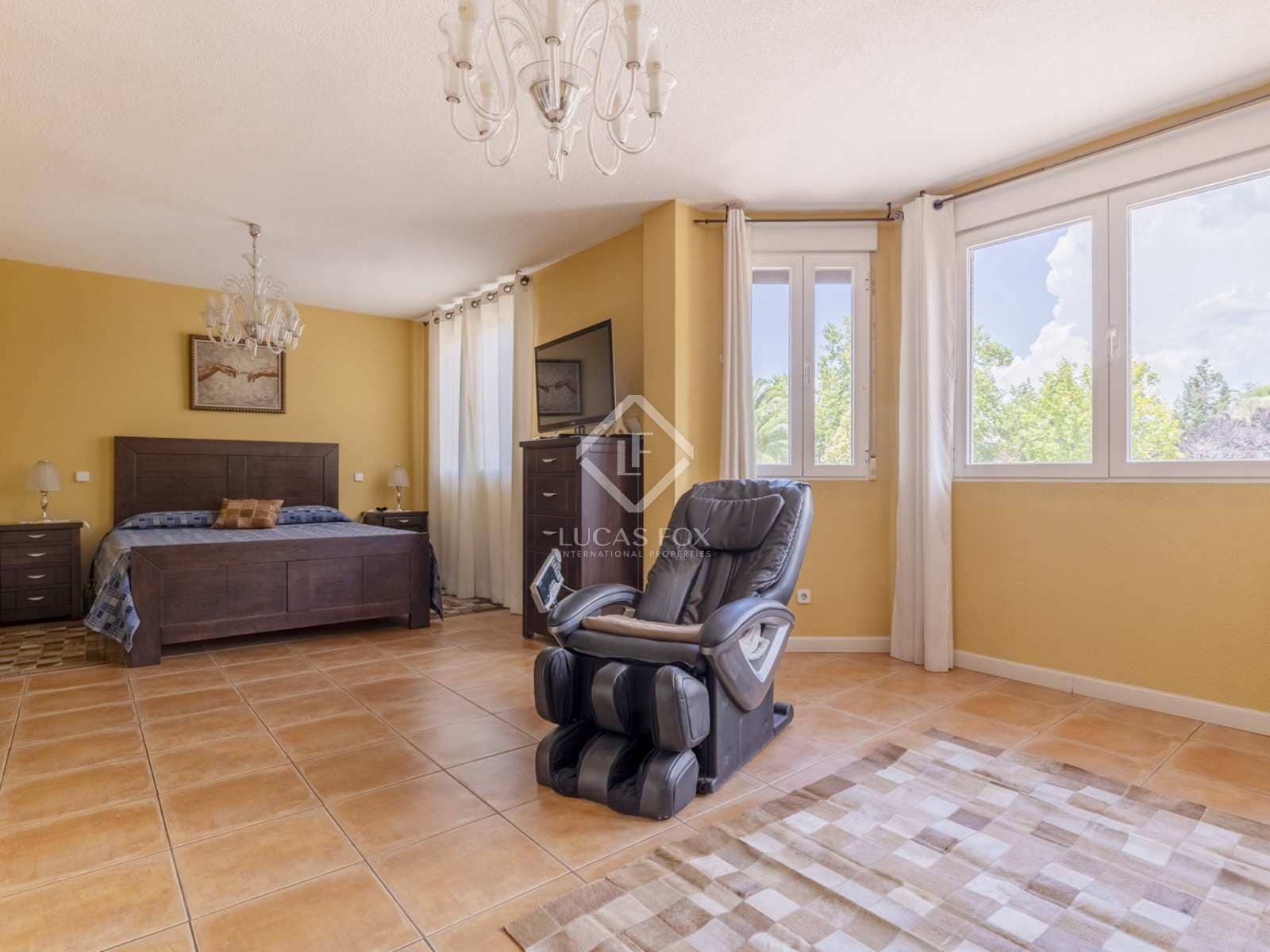 6 Zimmer Villa zu verkaufen in Boadilla del Monte mit Pool Garage - 2.000.000 € (Ref: 7786533)