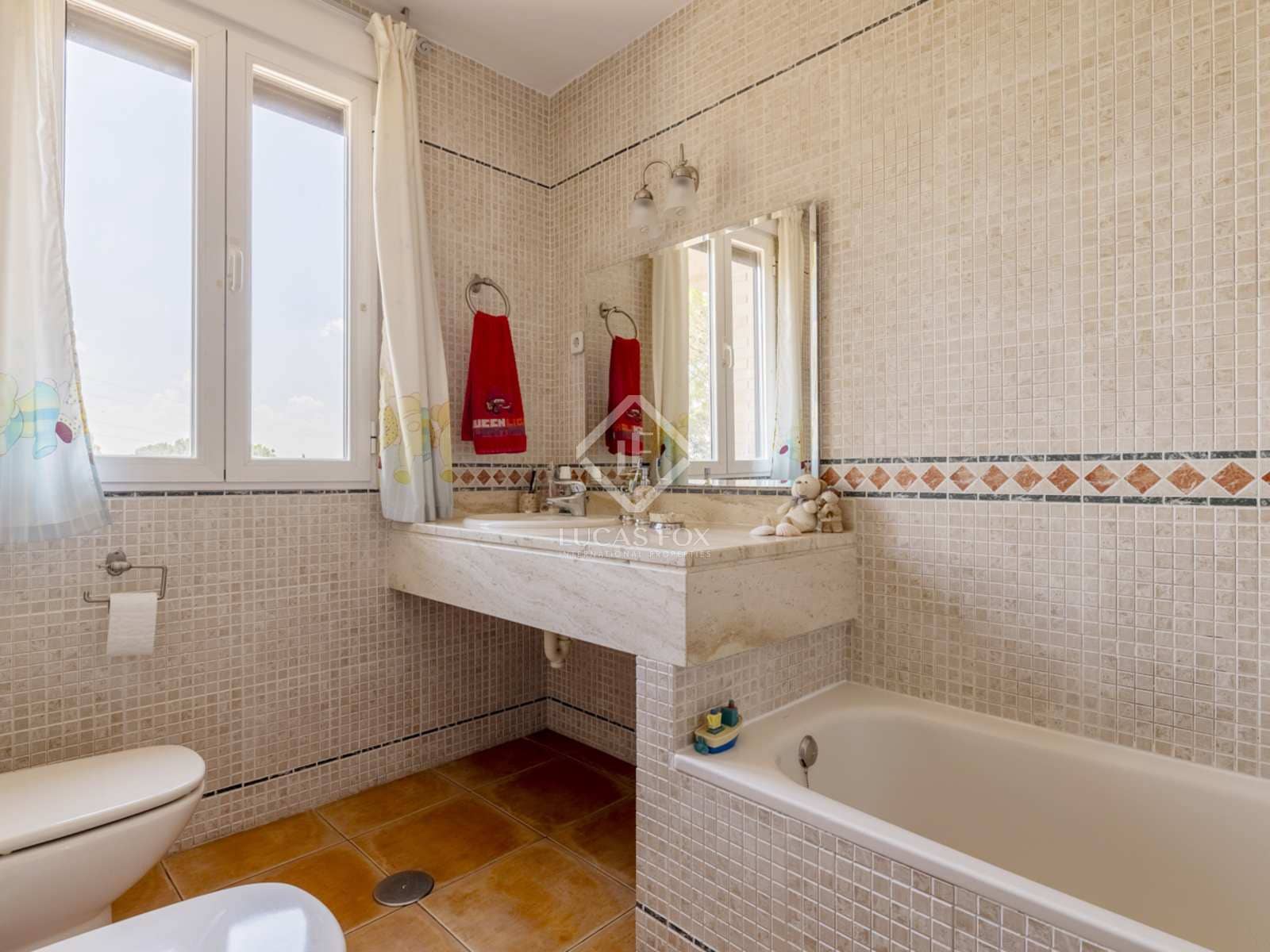 6 Zimmer Villa zu verkaufen in Boadilla del Monte mit Pool Garage - 2.000.000 € (Ref: 7786533)