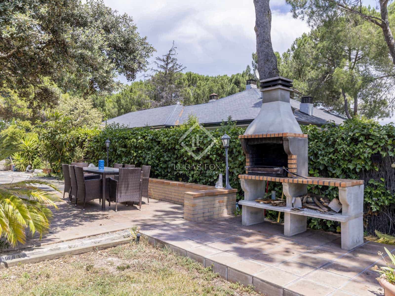 6 Zimmer Villa zu verkaufen in Boadilla del Monte mit Pool Garage - 2.000.000 € (Ref: 7786533)