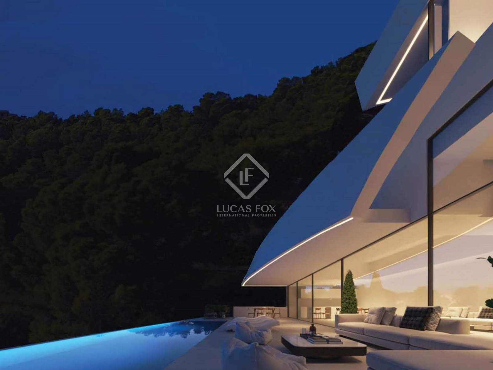 4 bedroom Villa for sale in Altea with pool garage - € 2,450,000 (Ref: 7786538)