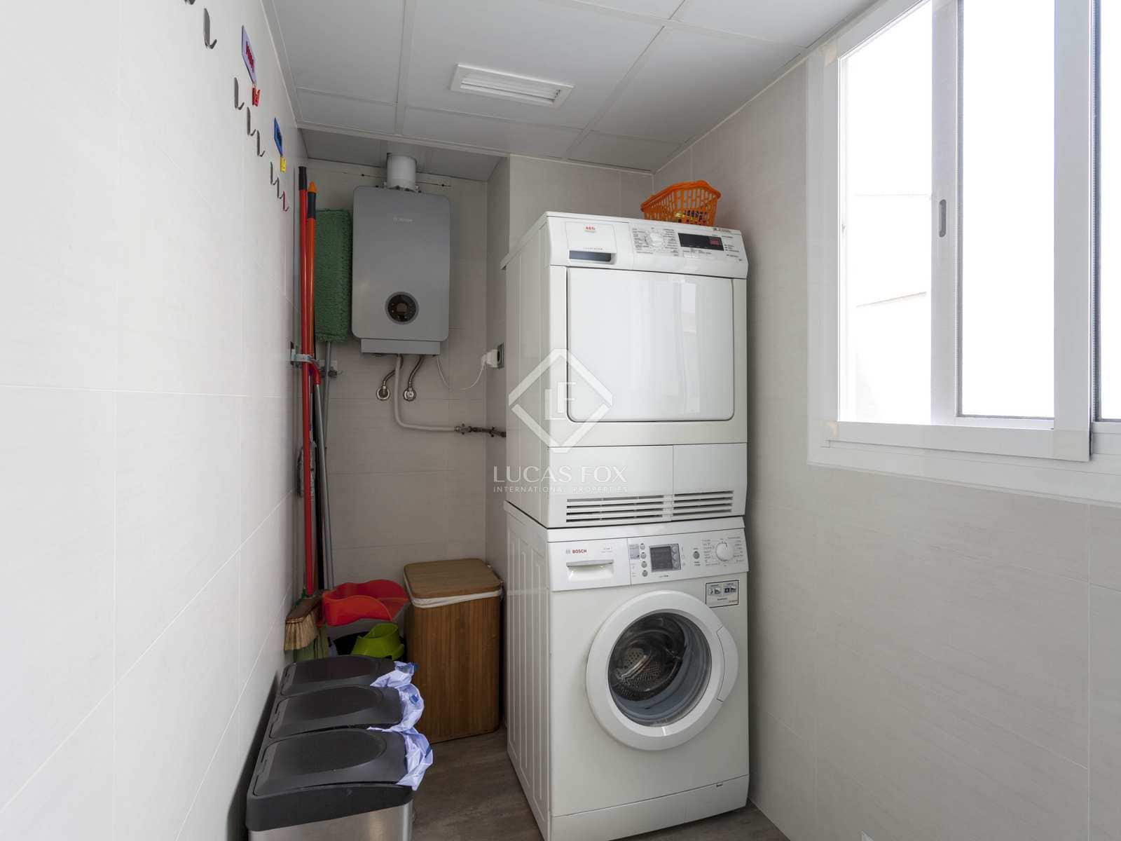 Appartement de 5 chambres à louer à Valence ville avec garage - 3 000 € (Ref: 7788173)