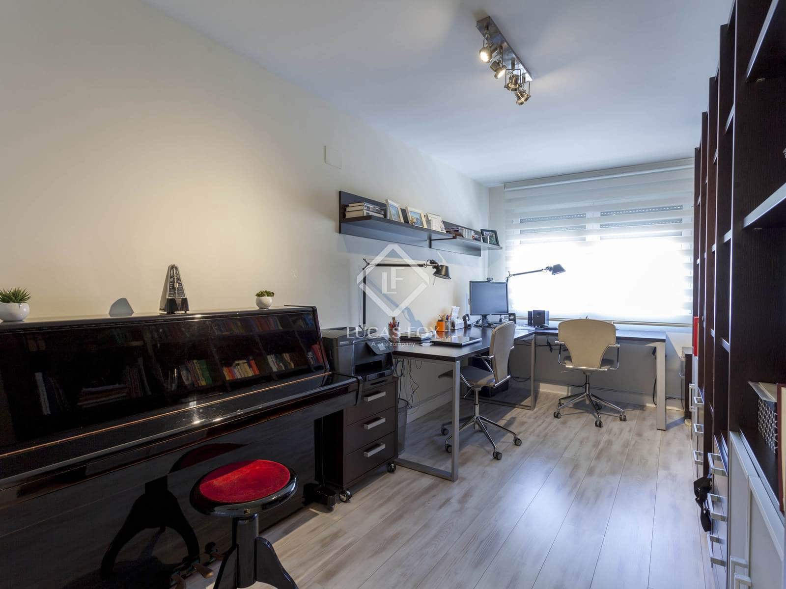Appartement de 5 chambres à louer à Valence ville avec garage - 3 000 € (Ref: 7788173)