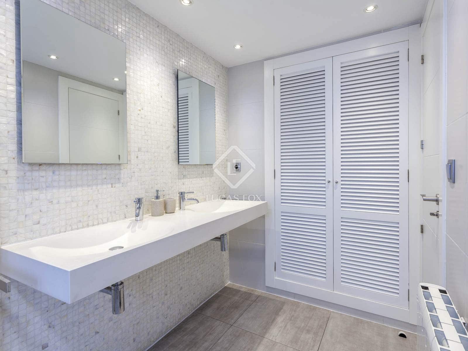 Appartement de 5 chambres à louer à Valence ville avec garage - 3 000 € (Ref: 7788173)