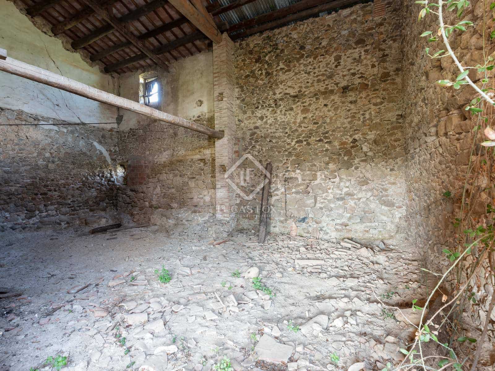 6 soveværelse Finca/Landehus til salg i Casavells - € 799.000 (Ref: 7790273)