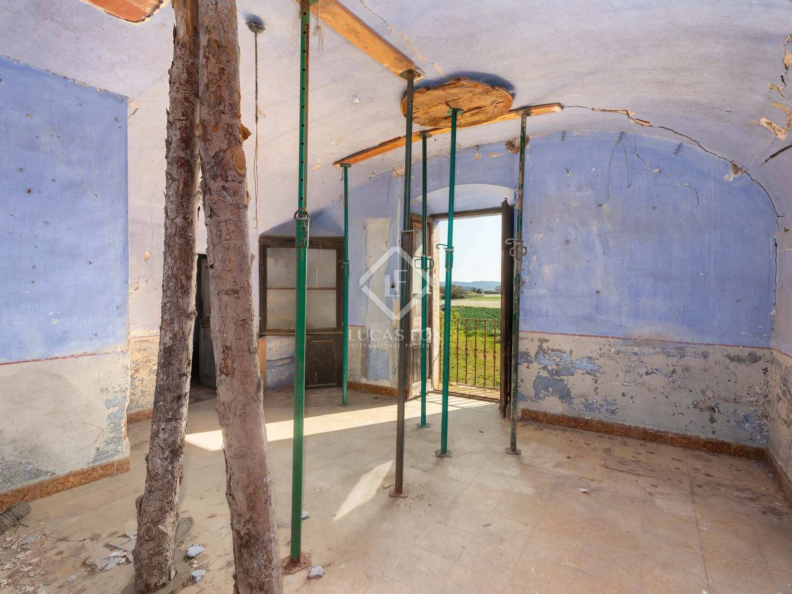 6 soveværelse Finca/Landehus til salg i Casavells - € 799.000 (Ref: 7790273)