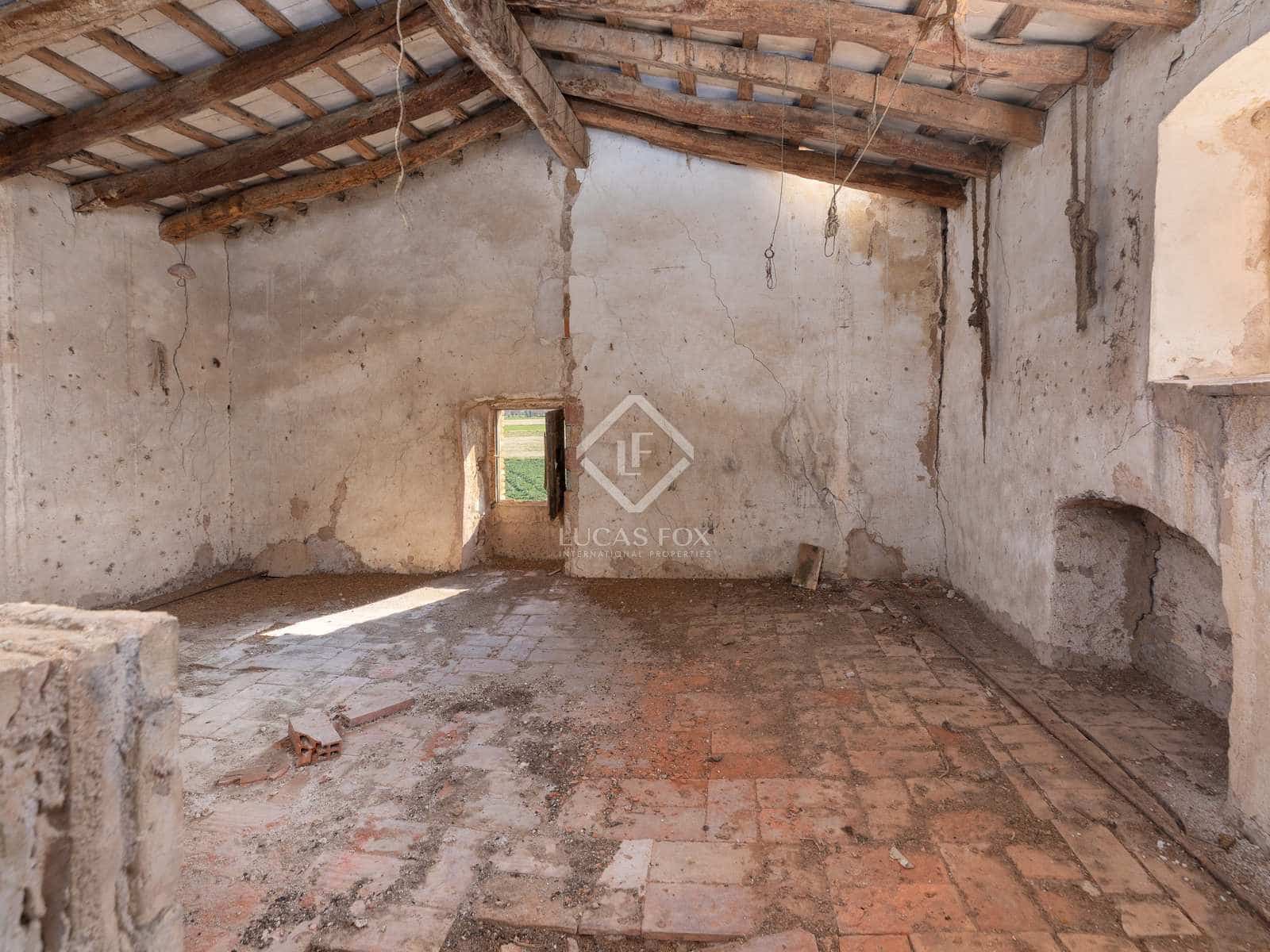 6 soveværelse Finca/Landehus til salg i Casavells - € 799.000 (Ref: 7790273)