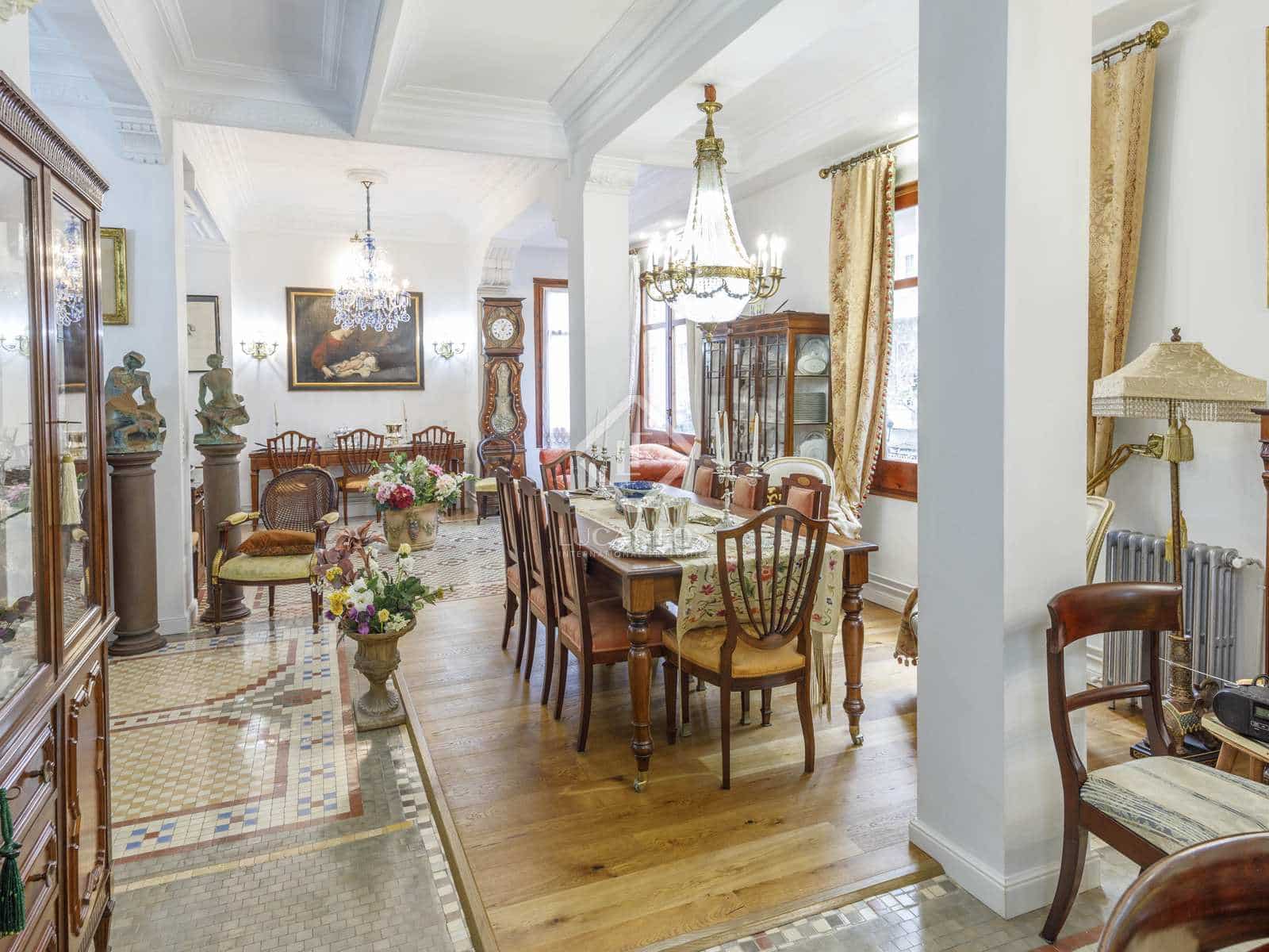 2 bedroom Apartment for sale in Valencia city - € 800,000 (Ref: 7791621)