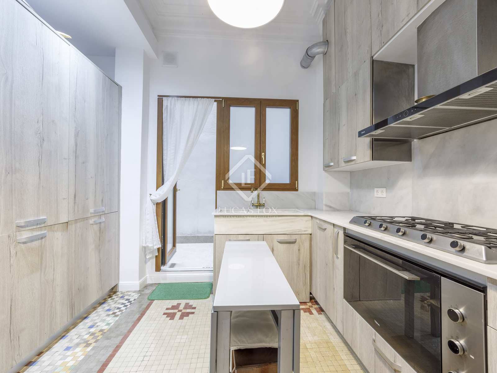 2 bedroom Apartment for sale in Valencia city - € 800,000 (Ref: 7791621)