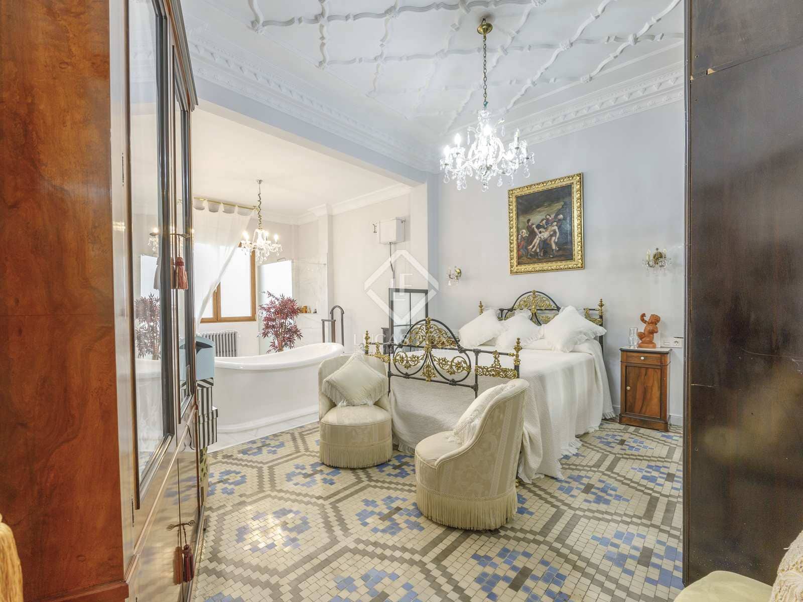 2 bedroom Apartment for sale in Valencia city - € 800,000 (Ref: 7791621)