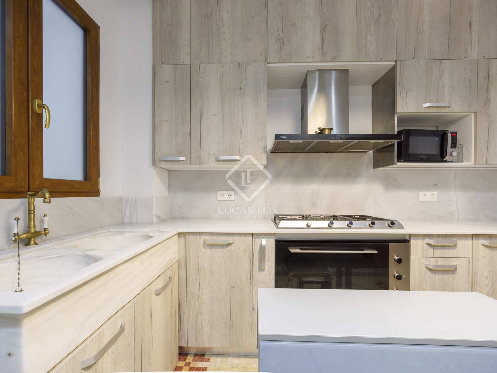 2 bedroom Apartment for sale in Valencia city - € 800,000 (Ref: 7791621)