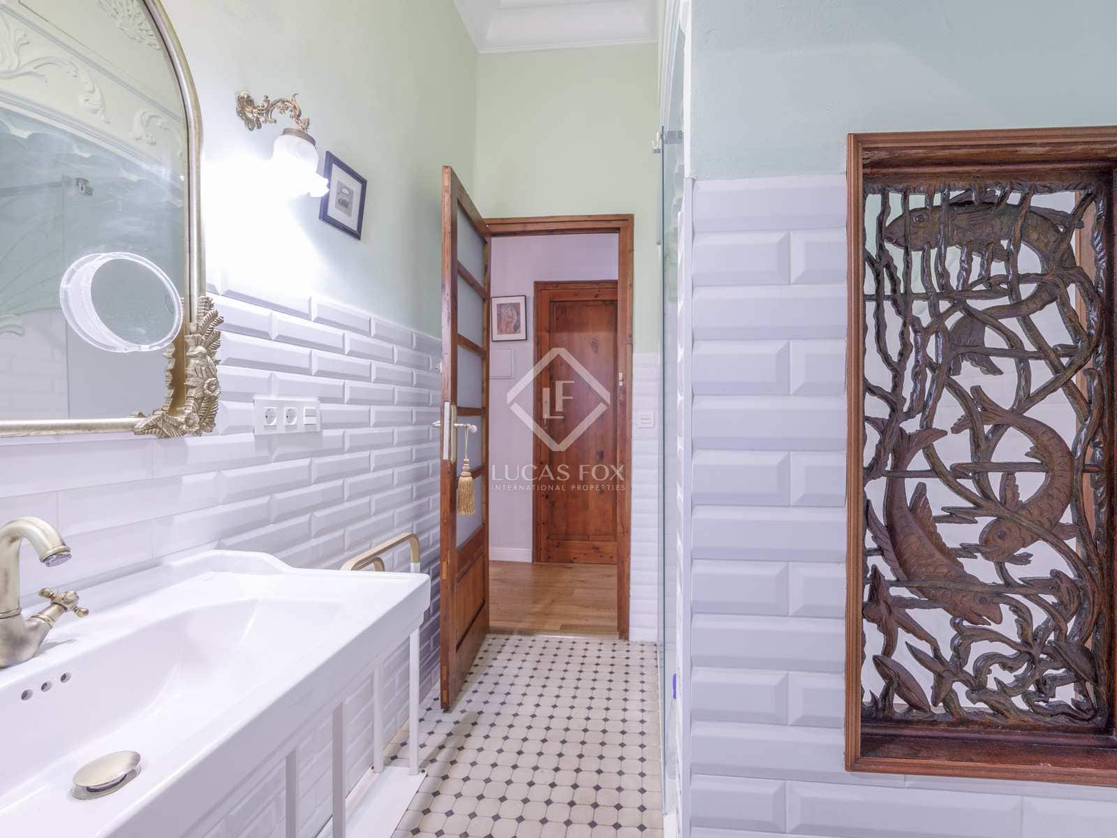 2 bedroom Apartment for sale in Valencia city - € 800,000 (Ref: 7791621)