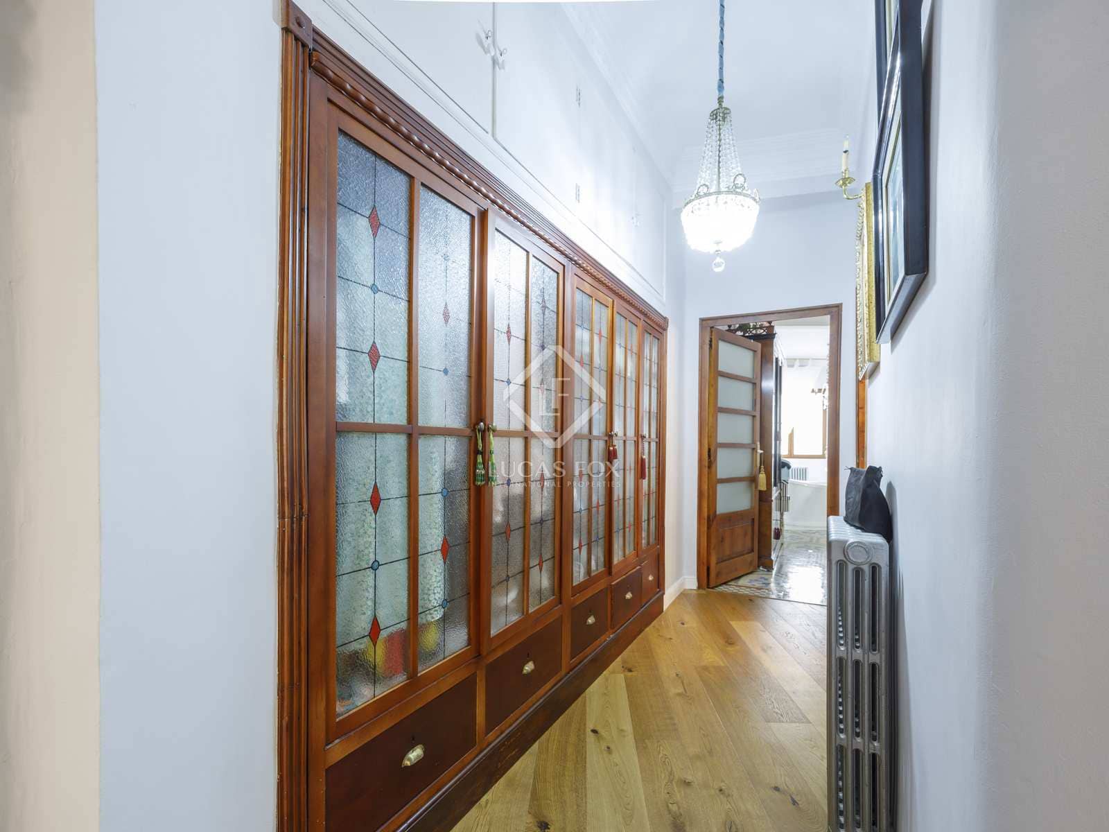 2 bedroom Apartment for sale in Valencia city - € 800,000 (Ref: 7791621)