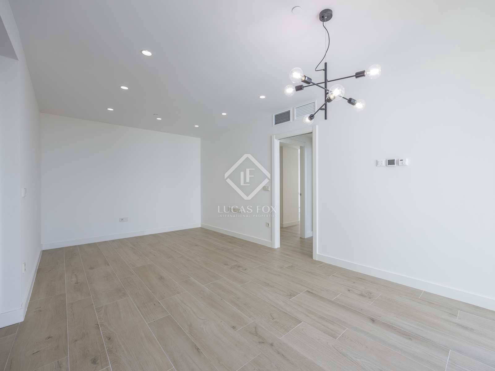 2 soverom Leilighet til leie i Valencia by med svømmebasseng garasje - € 2 400 (Ref: 7791622)