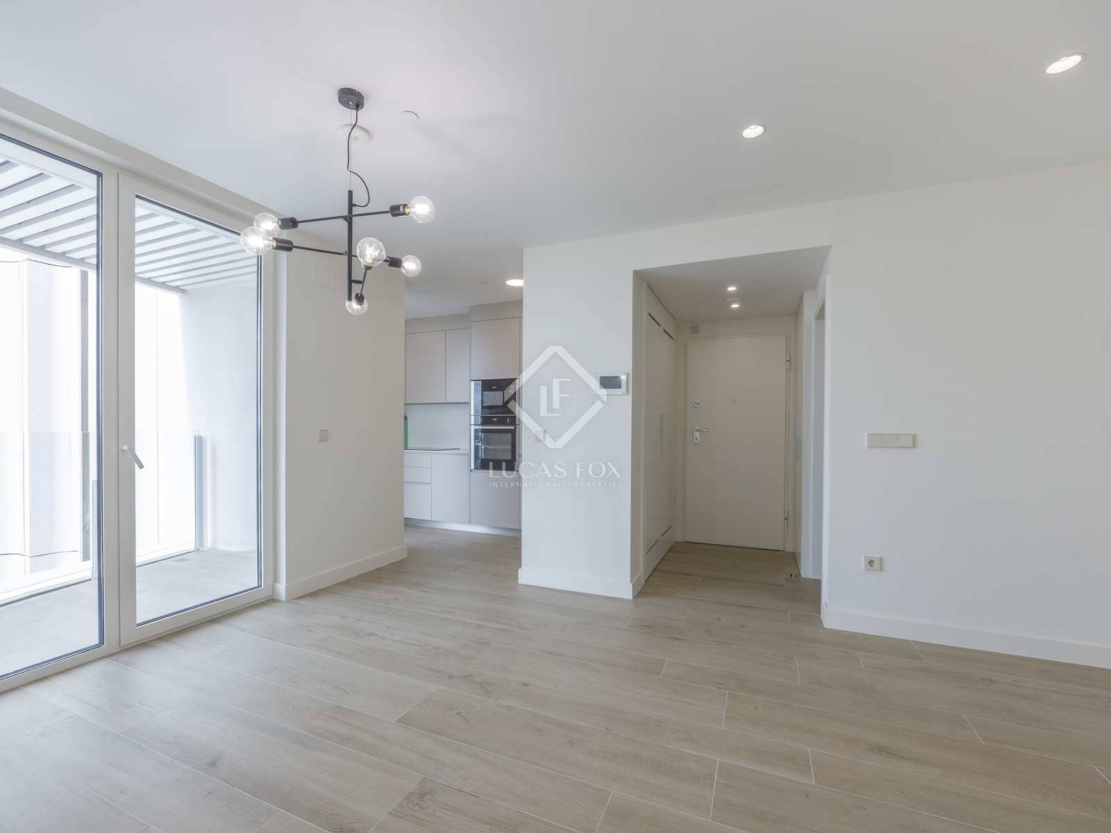 2 soverom Leilighet til leie i Valencia by med svømmebasseng garasje - € 2 400 (Ref: 7791622)